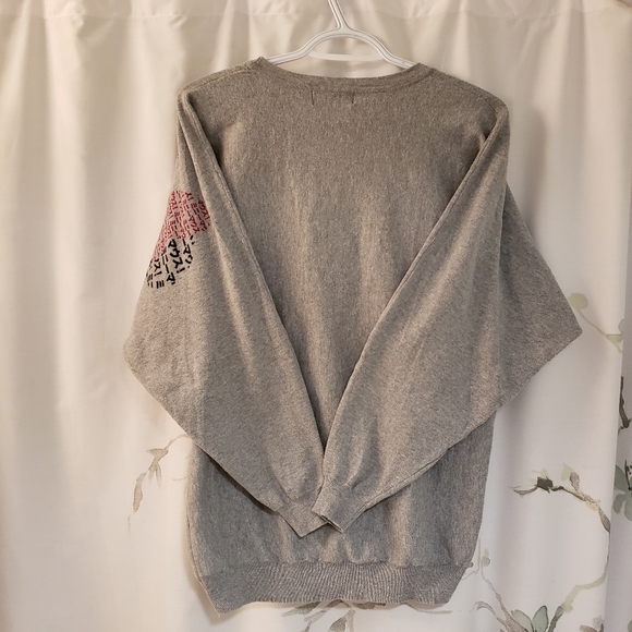 F21 Disney Minnie Mouse Bat Wing Sweater - Picture 2 of 4